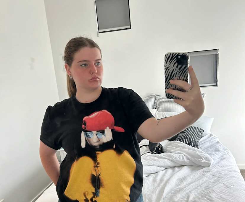 Skyla (19), $450, Non-smoker, Have pets, and No children