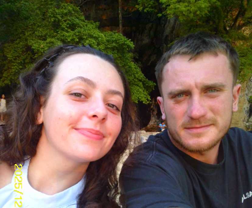 Clodagh (25) and Josh (26), $400, 