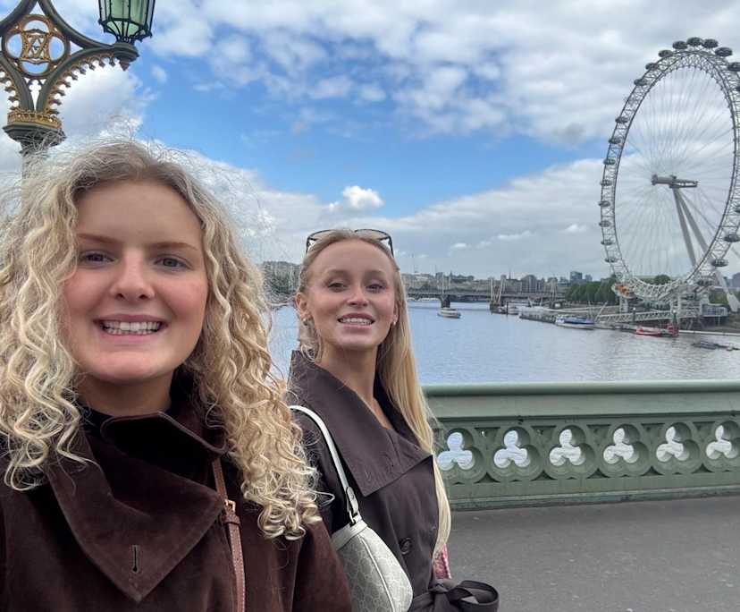 Julia & Hanna