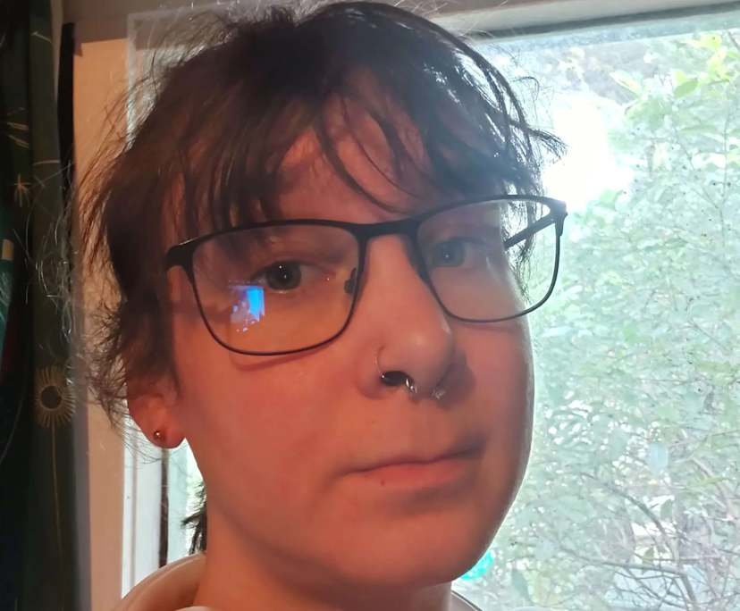 Tali (28), $160, LGBTQIA+, Non-smoker, No pets, and No children