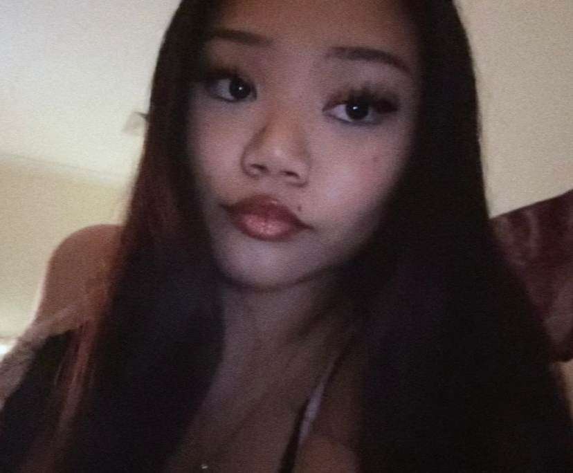 Cheska Mae Borres (22), $230, Non-smoker, LGBTQIA+, Have pets, and No children