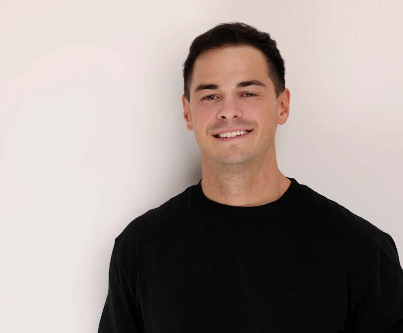 Riley (33), $800, Non-smoker, No pets, and No children