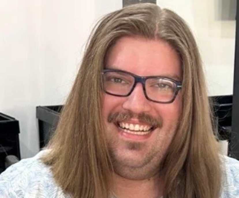 Christopher (36), $350, LGBTQIA+, Non-smoker, No pets, and No children