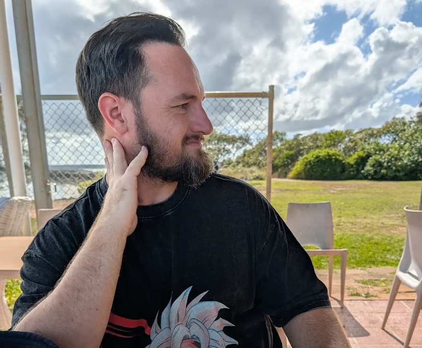 Gideon (35), $400, LGBTQIA+, Non-smoker, Have pets, and Have children