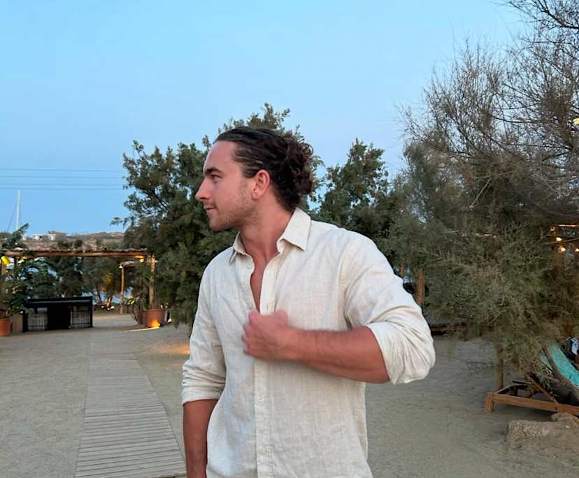 Lachie (28), $400, Non-smoker, No pets, and No children