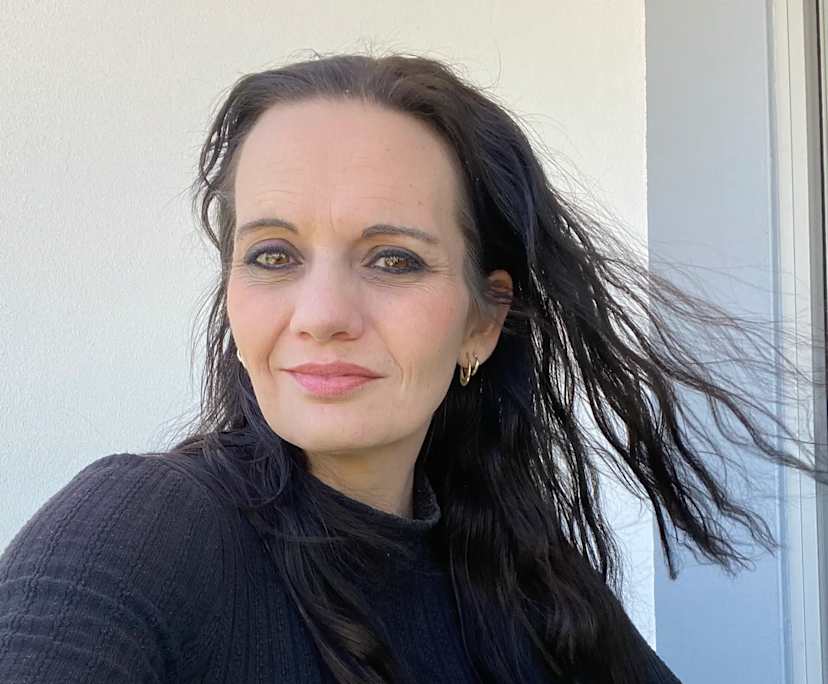 Samantha (36), $500, Smoker, No pets, and No children