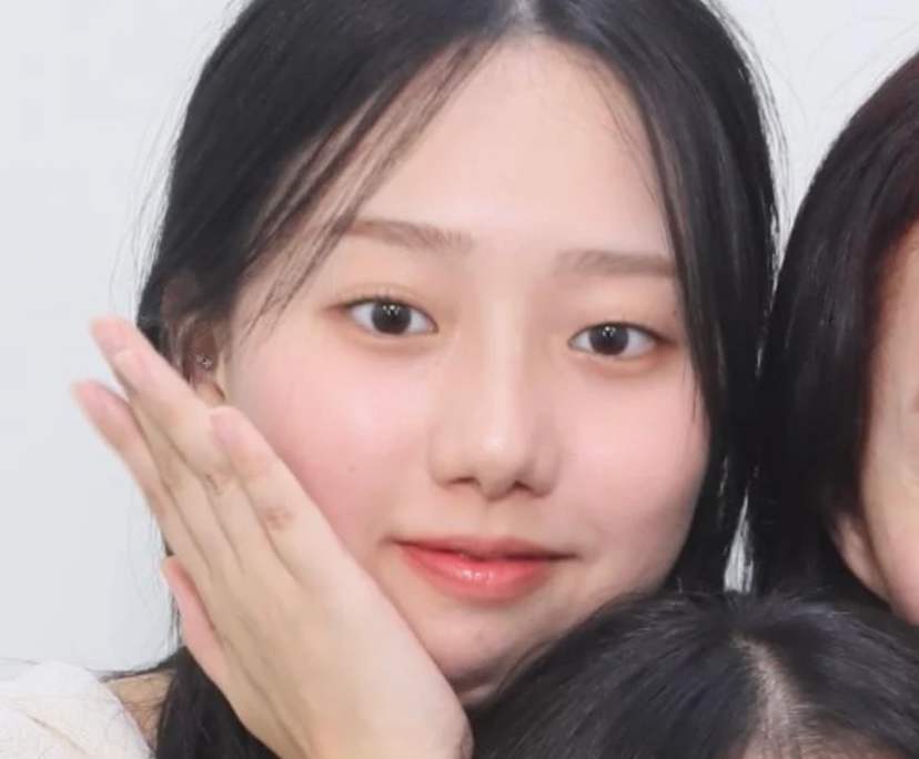 HYEYUN & GAYEONG