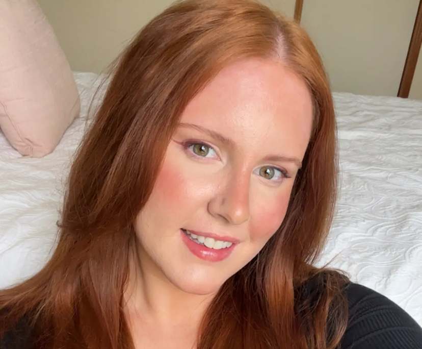 Courtney (28), $250, Non-smoker, Have pets, and No children