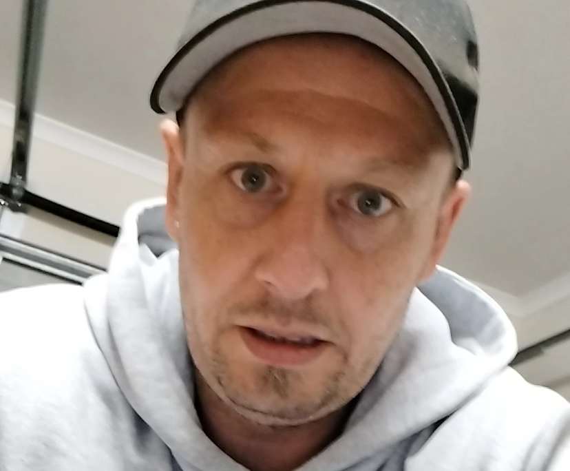 Nathan Marchant (38), $250, Non-smoker, No pets, and No children