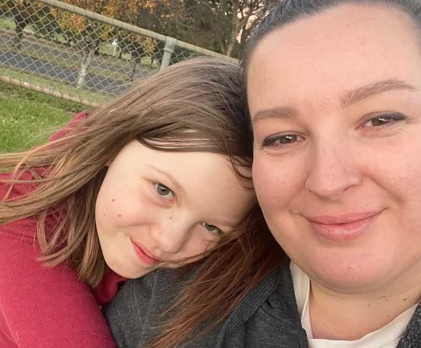 Maryann (35) and Petrina (31), $450, Non-smoker, Have pets, and Have children