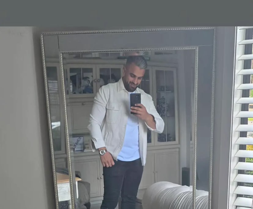 Saif (32), $300, 
