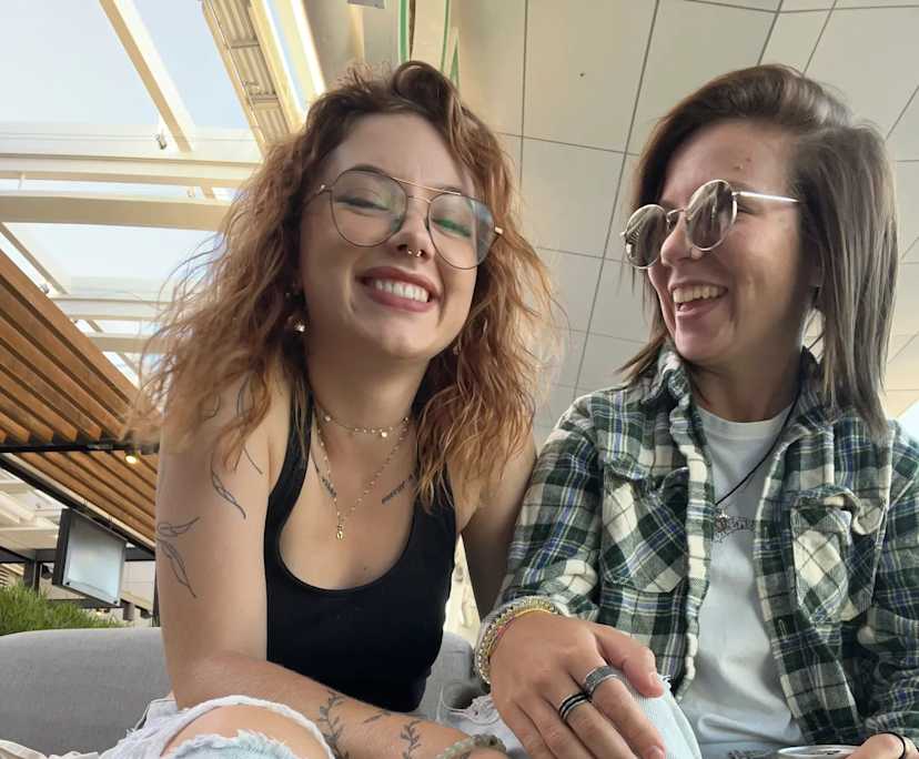 Anna (23) and Tina (23), $400, Non-smoker, LGBTQIA+, No pets, and No children