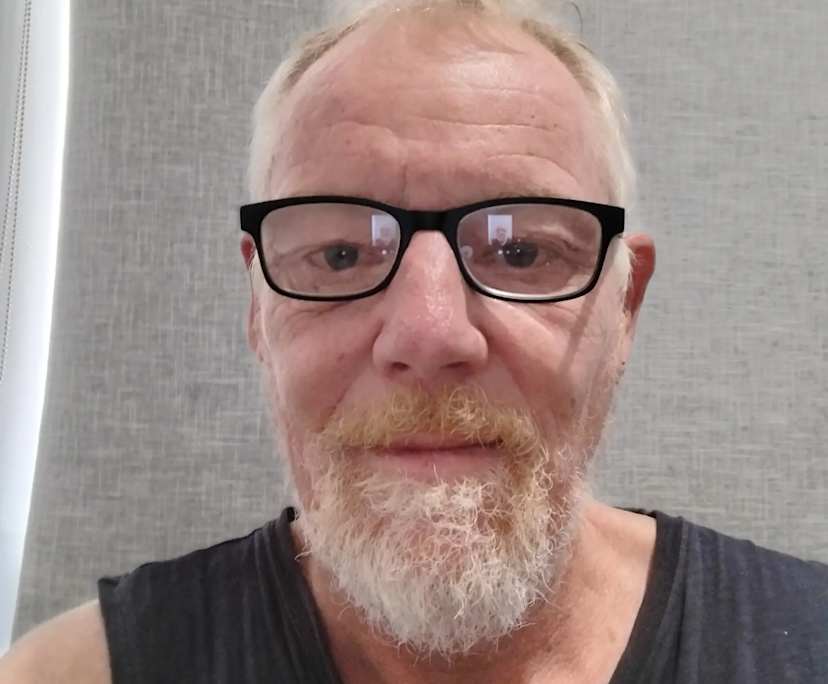 Matthew (55), $350, Smoker, LGBTQIA+, Non-smoker, No pets, and No children