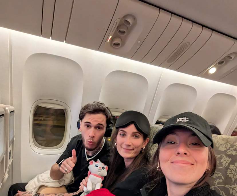 Marie (23), Léa (23) and Chrys (23), $1,000, 