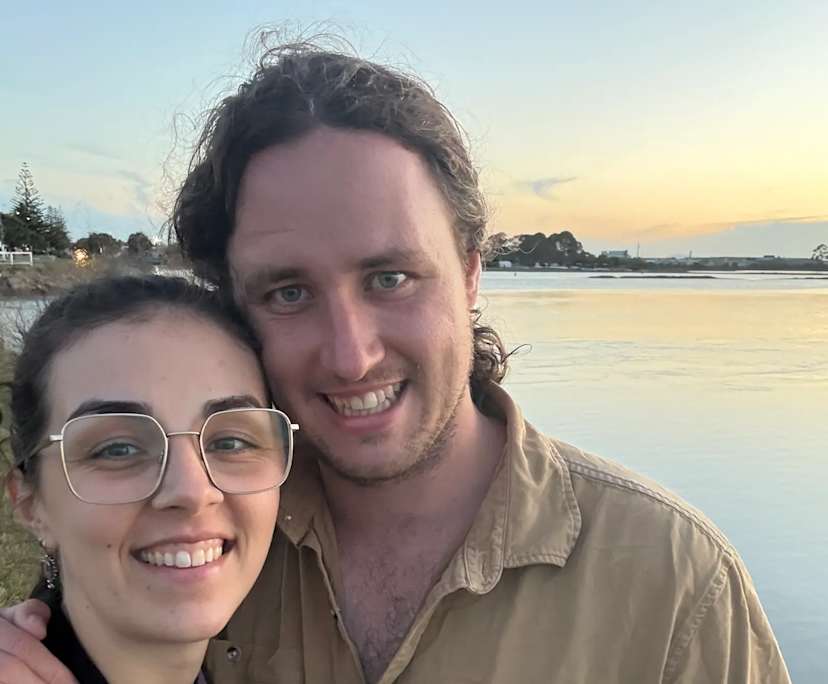 Olivia (28) and William (28), $400, 