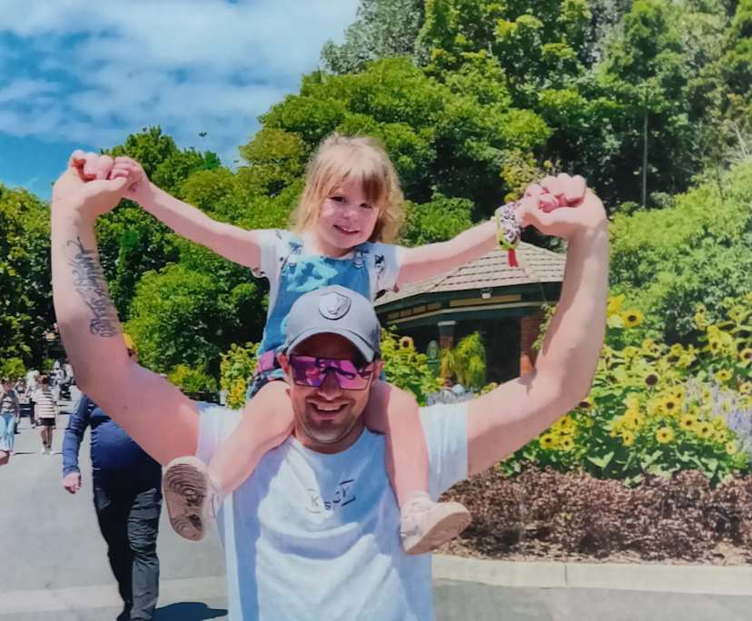 Danny worthy (32), $350, Non-smoker, No pets, and No children