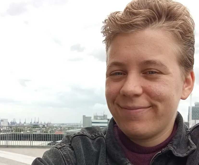 Freddy (23), $230, Have pets, LGBTQIA+, Non-smoker, and No children