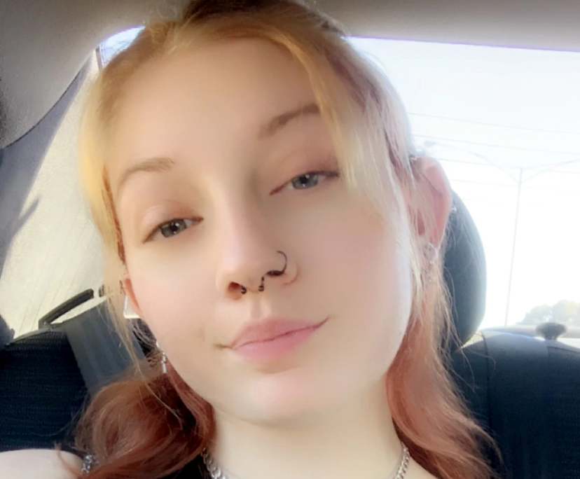 Amyleah (19), $100, Smoker, No pets, and No children