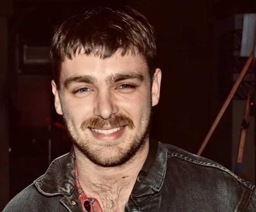 Elliot (26) and Paul (27), $550, No pets, LGBTQIA+, Smoker, and No children