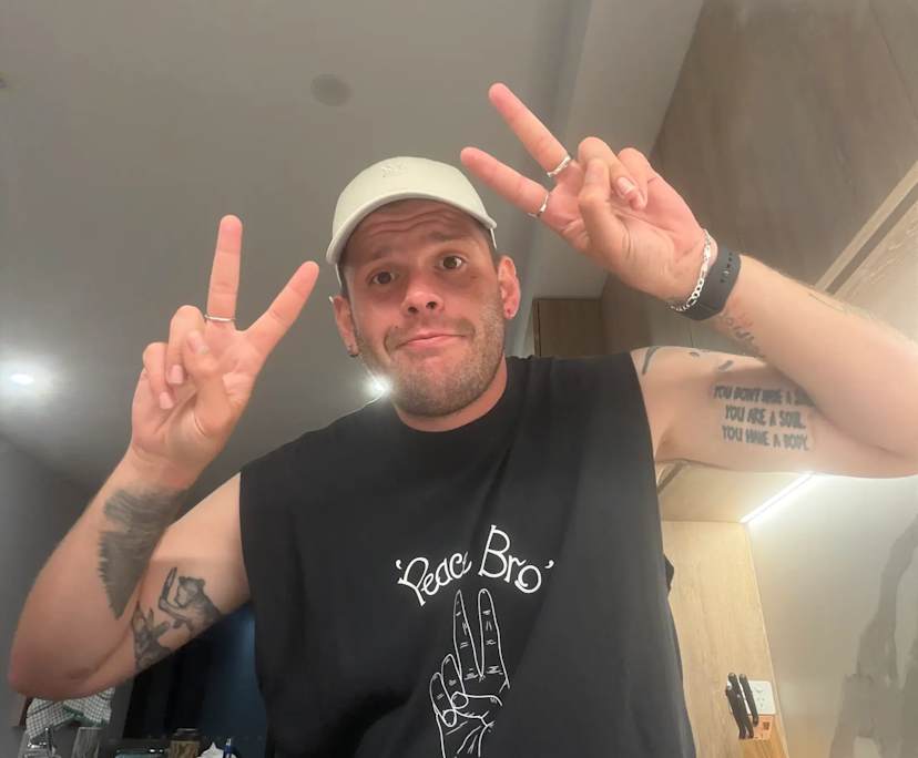 tyler (30), $350, LGBTQIA+, Non-smoker, No pets, and No children