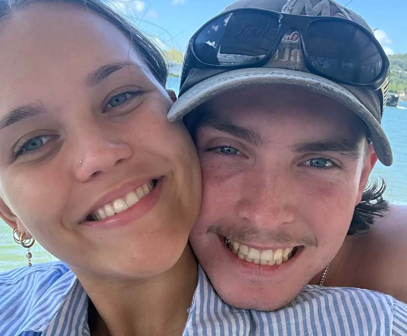 Sarah (21) and Tommy (21), $500, Non-smoker, No pets, and No children