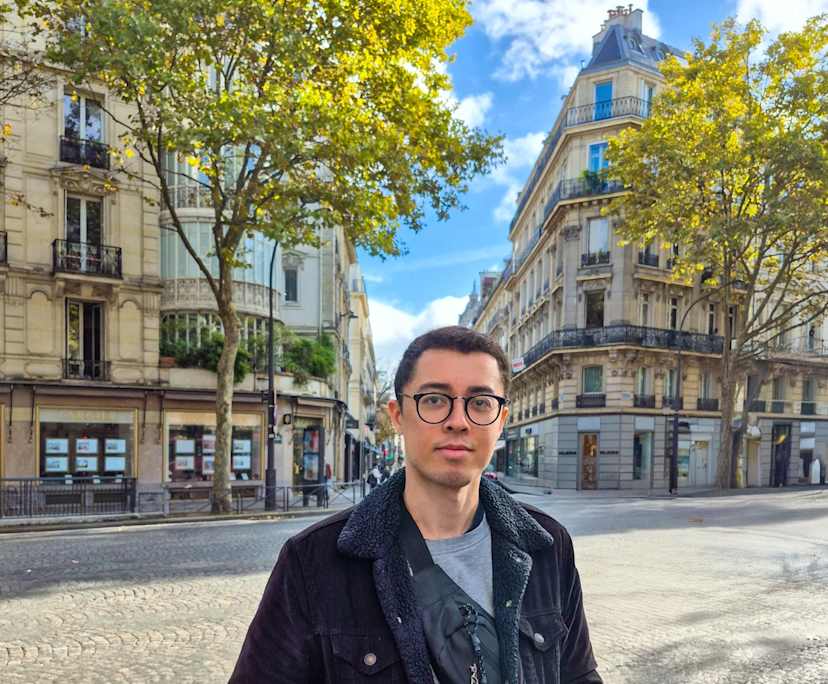 Gabriel (29), $300, LGBTQIA+, Non-smoker, No pets, and No children