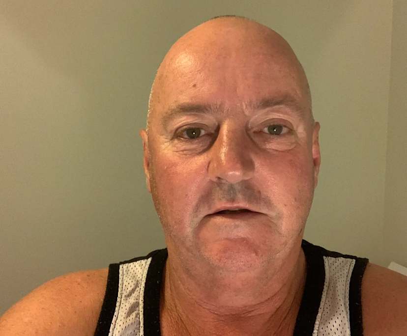 Philip (52), $250, No pets, Non-smoker, and No children