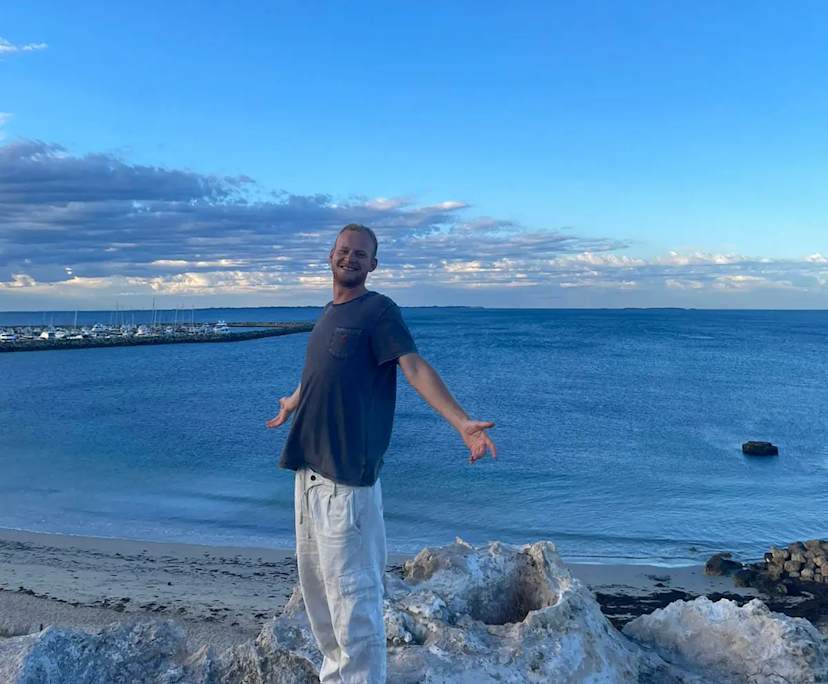 Julian (30), $300, Non-smoker, No pets, and No children