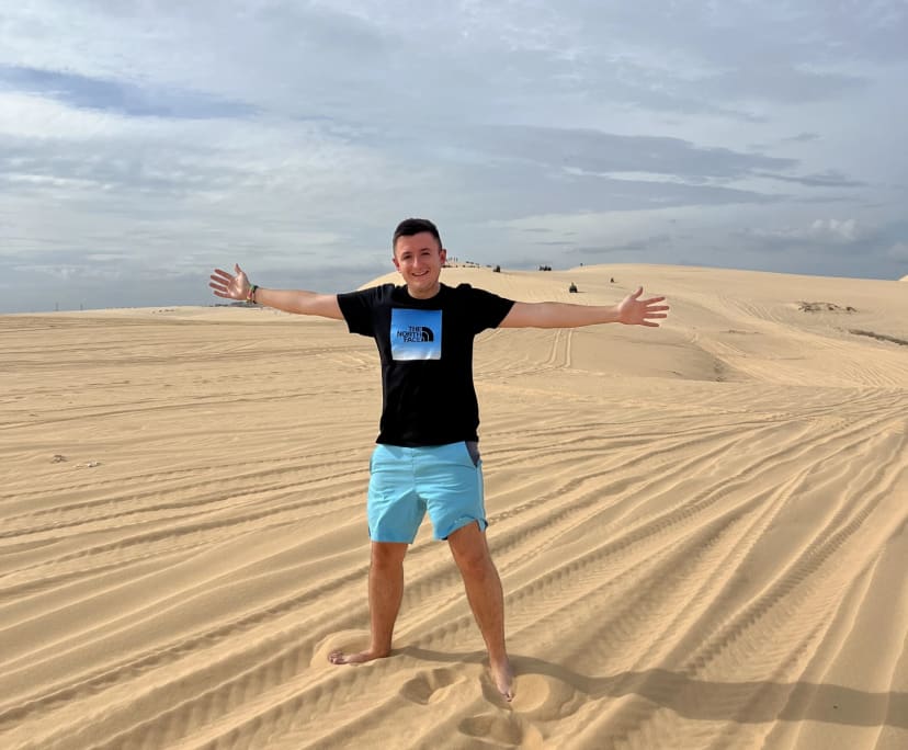 Ben (22), $350, LGBTQIA+, Non-smoker, No pets, and No children