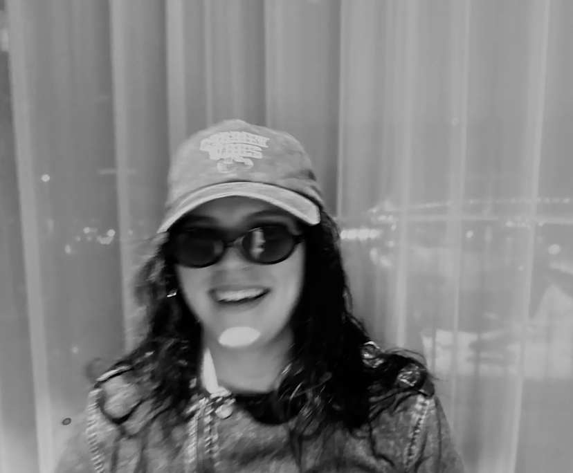 Bella (25), $300, LGBTQIA+, Non-smoker, No pets, and No children