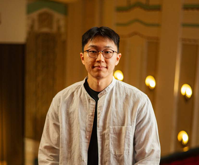 Eric (25), $500, Non-smoker, No pets, and No children