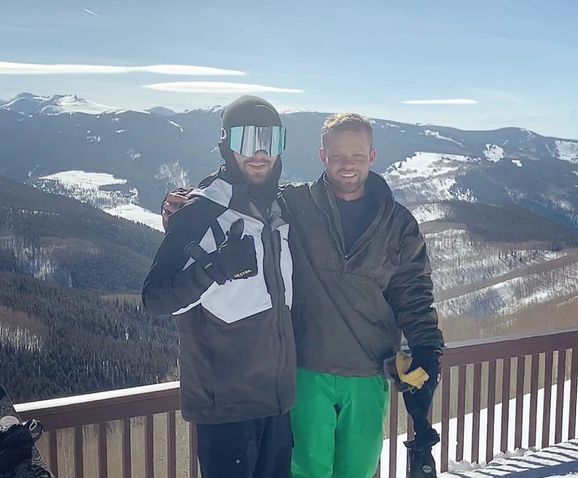 Tom (32), $1,000, Non-smoker, No pets, and No children