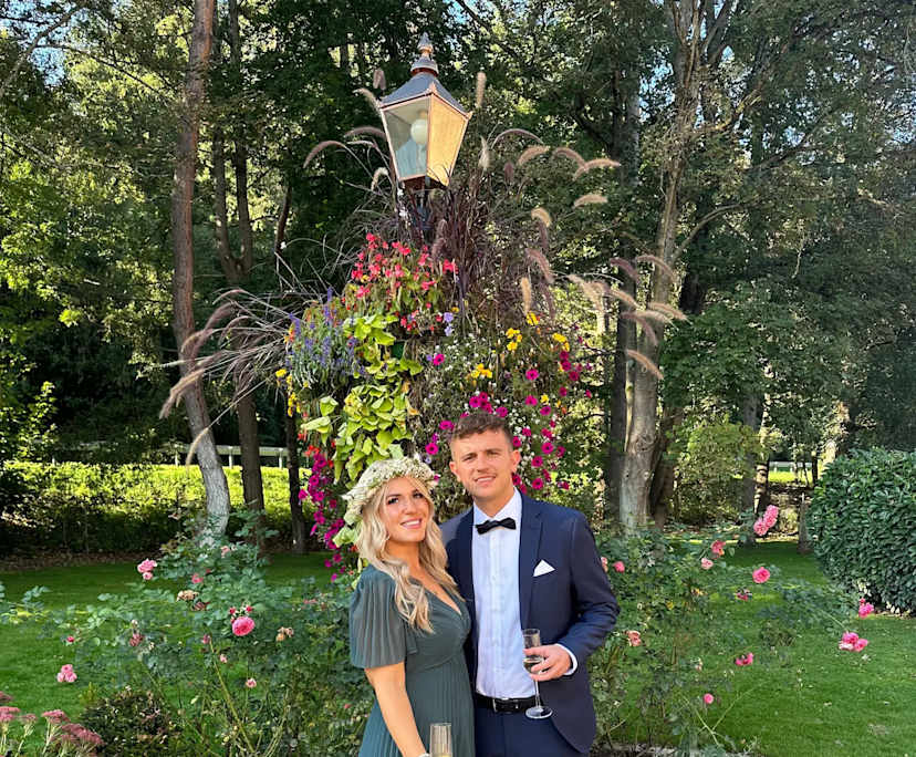 Tatjana (31) and Hannes (26), $400, 