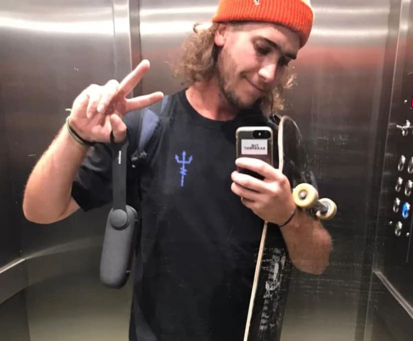 Max (27), $300, No pets, Smoker, and No children