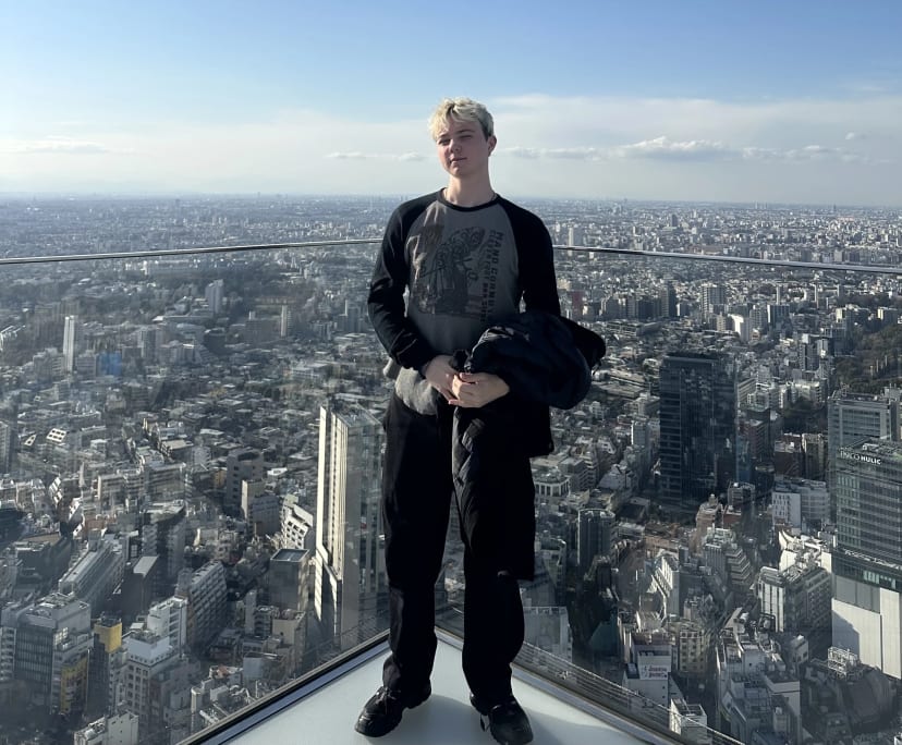 Francis Wilson (18), $400, Non-smoker, No pets, and No children