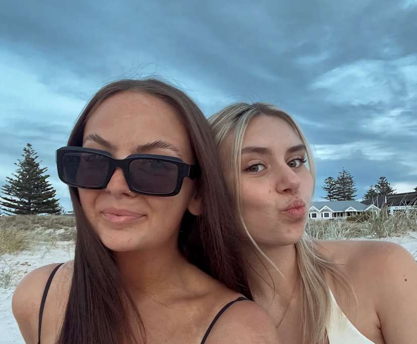 Lily & Izzy