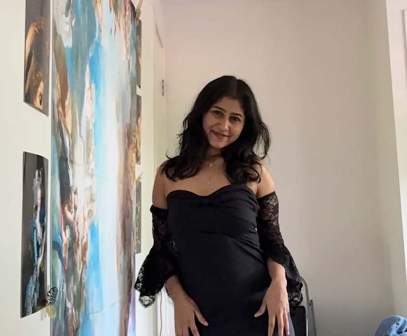 Anoushka (21), $350, Non-smoker, No pets, and No children