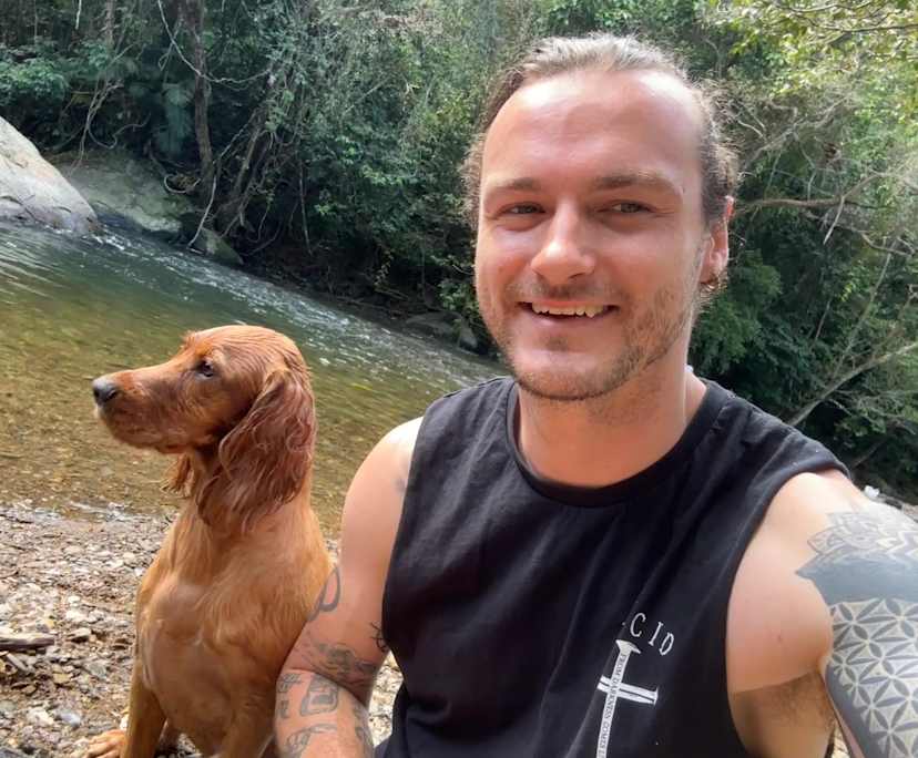 Josh (33), $300, Non-smoker, Have pets, and No children