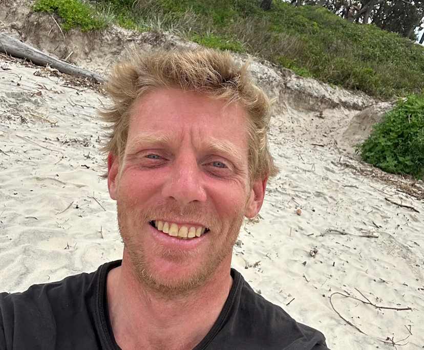 Shane (38), $300, Non-smoker, No pets, and No children