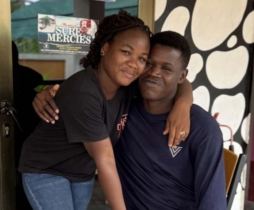 Emmanuel (28) and Clara (27), $300, Non-smoker, No pets, and No children