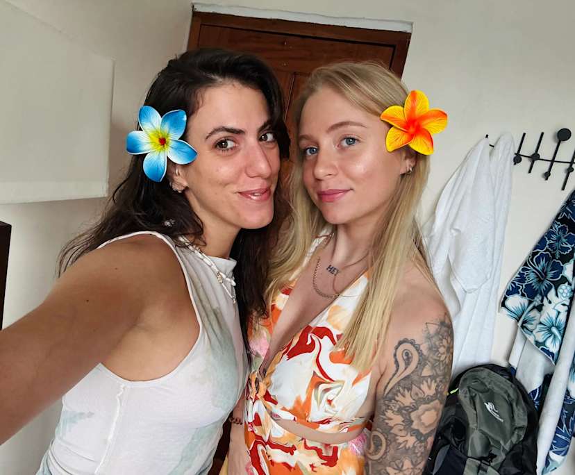 Julia & Maria