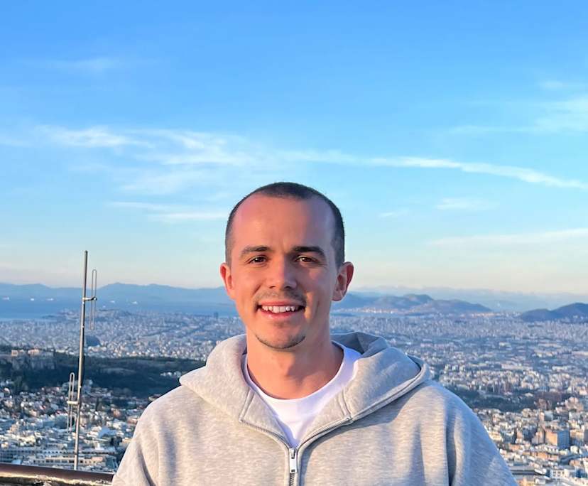 Alex (30), $250, Non-smoker, No pets, and No children