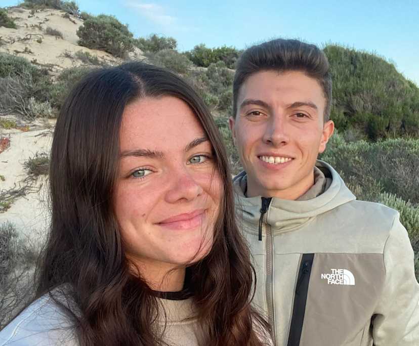 Manon (22) and Paul (26), $500, 