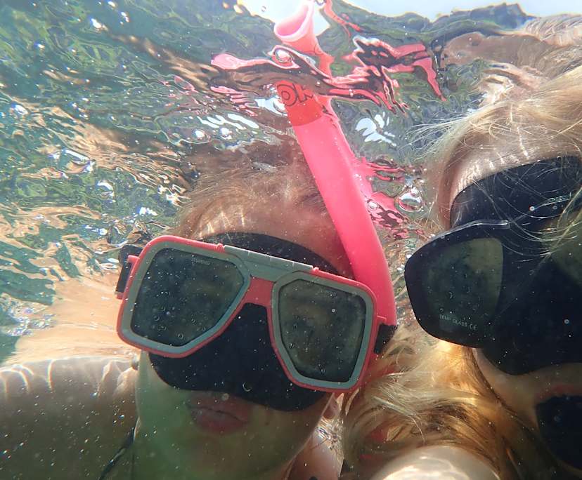 Phoebe (24) and Connie (23), $400, Non-smoker, No pets, and No children