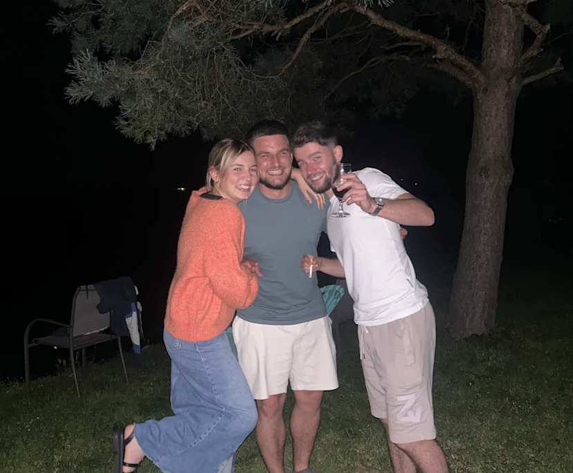 Boris (26), Manon (21) and Marvin (28), $800, Smoker, No pets, and No children