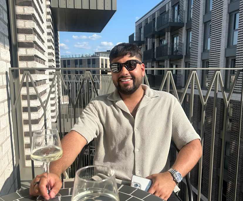 Rajan Sayeed (27), $300, Non-smoker, No pets, and No children