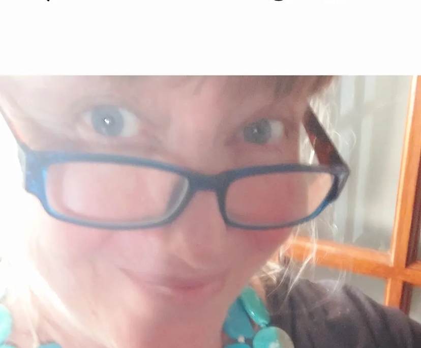 Jo (60), $400, No children, No pets, and Non-smoker