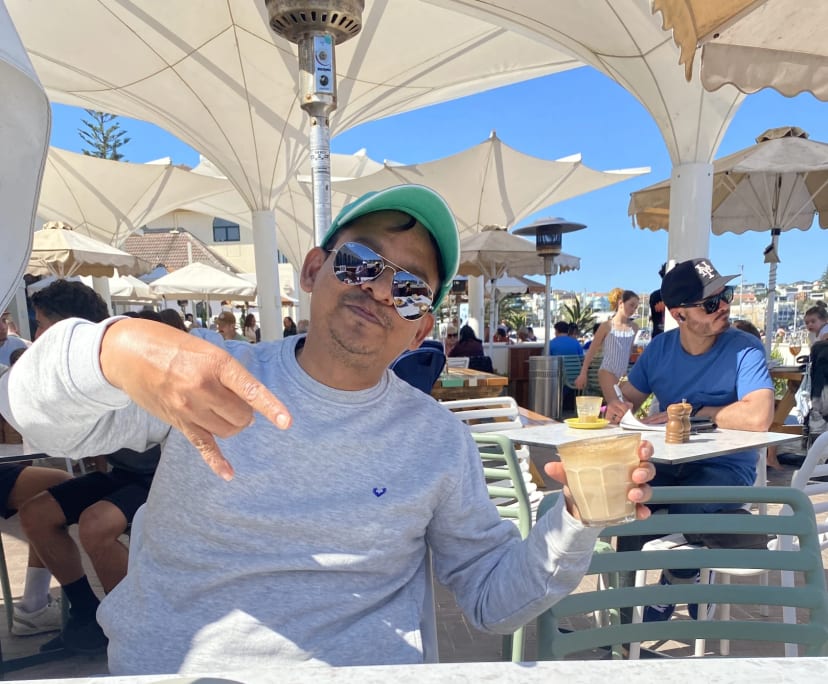 Manie (41), $250, Non-smoker, No pets, and No children