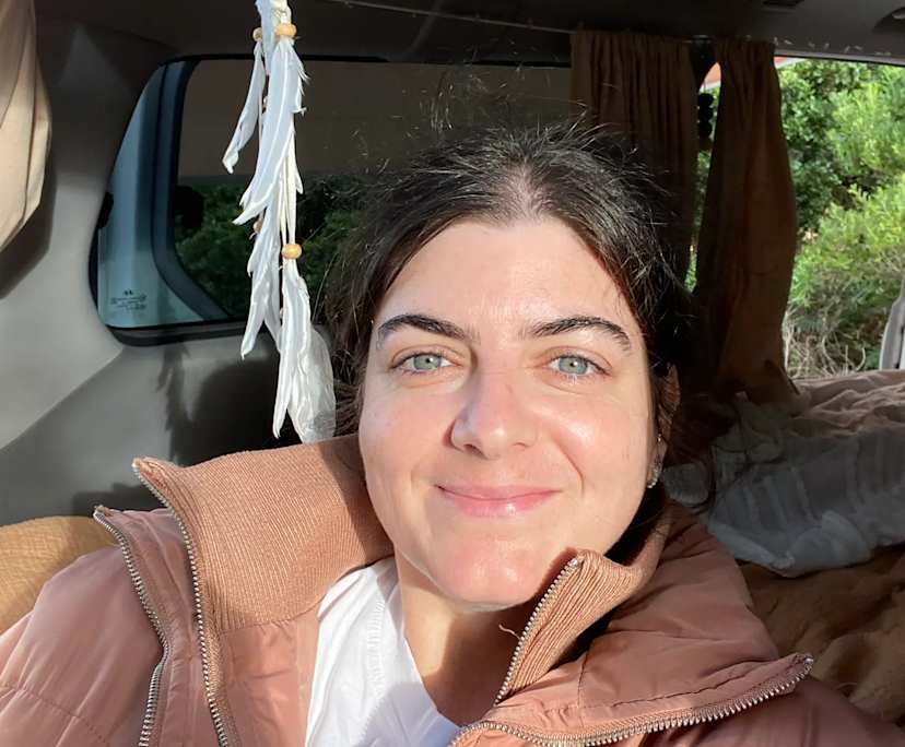 Erin (40), $250, LGBTQIA+, Non-smoker, No pets, and No children