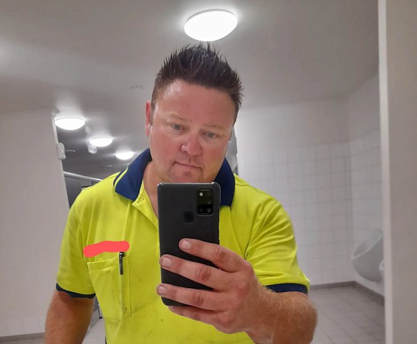 Stephen (48), $300, Smoker, No pets, and No children